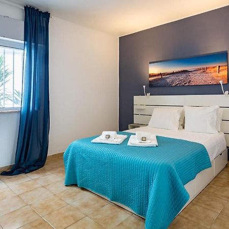 Charming Beachside Apartment W/ Pool By Lovelystay Албуфейра Екстер'єр фото