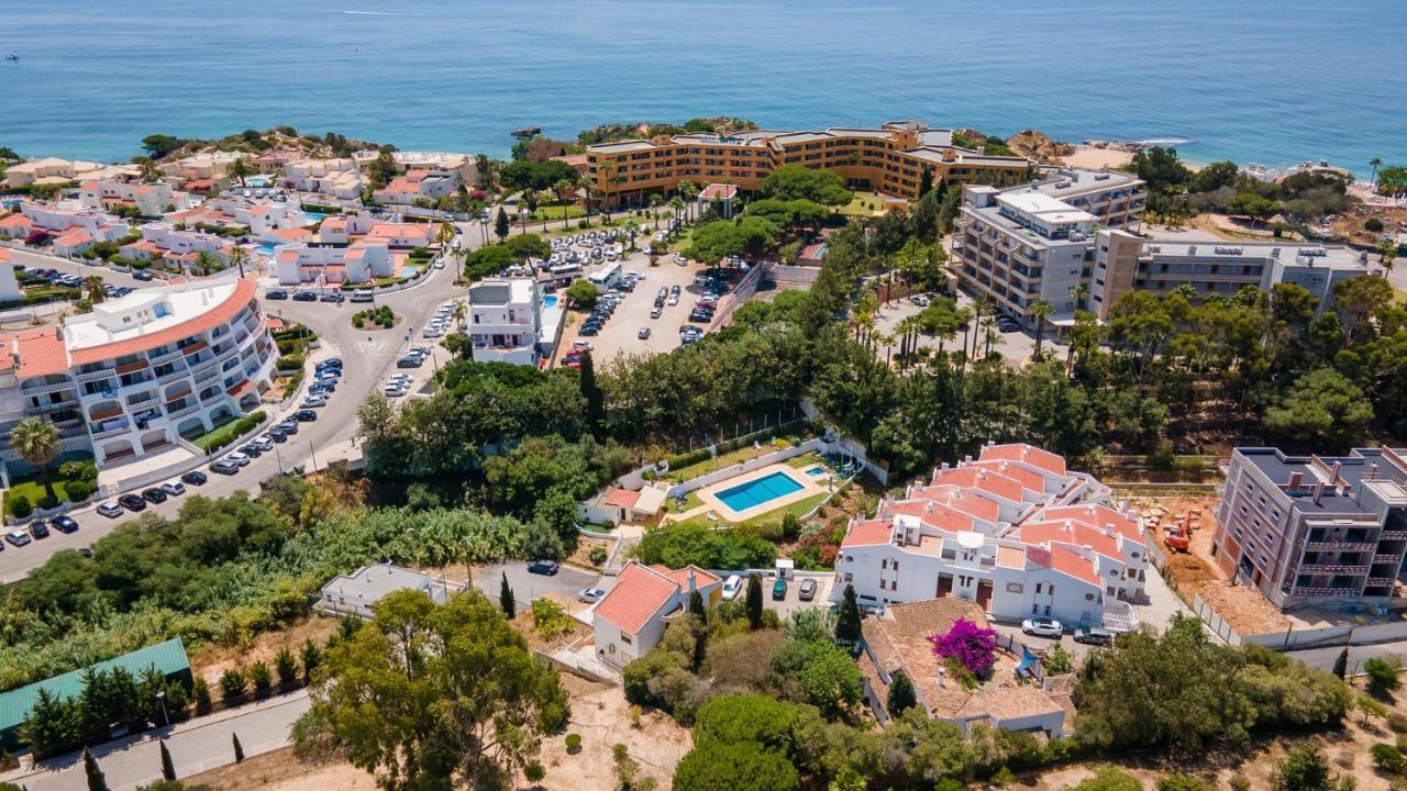 Charming Beachside Apartment W/ Pool By Lovelystay Албуфейра Екстер'єр фото