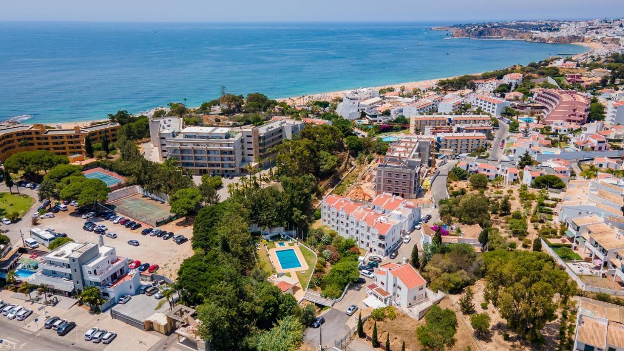 Charming Beachside Apartment W/ Pool By Lovelystay Албуфейра Екстер'єр фото