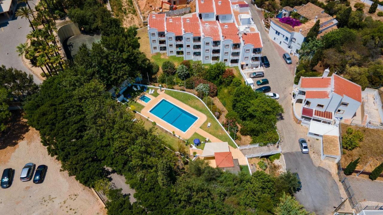 Charming Beachside Apartment W/ Pool By Lovelystay Албуфейра Екстер'єр фото